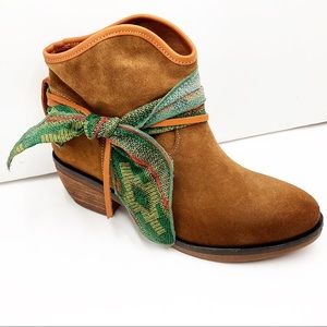 🆕{Manuel Alves} Western Leather Ankle Booties